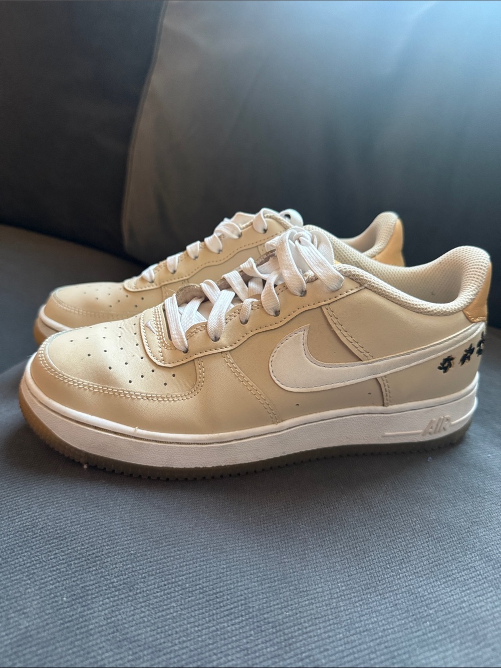 Nike Air Force 1 Low — Cream & White
